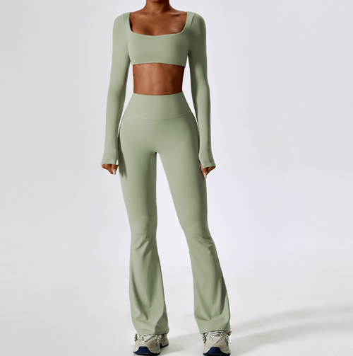 Autumn nude‑feel performance set with a sleek, sculpted silhouette and elevated shock‑support